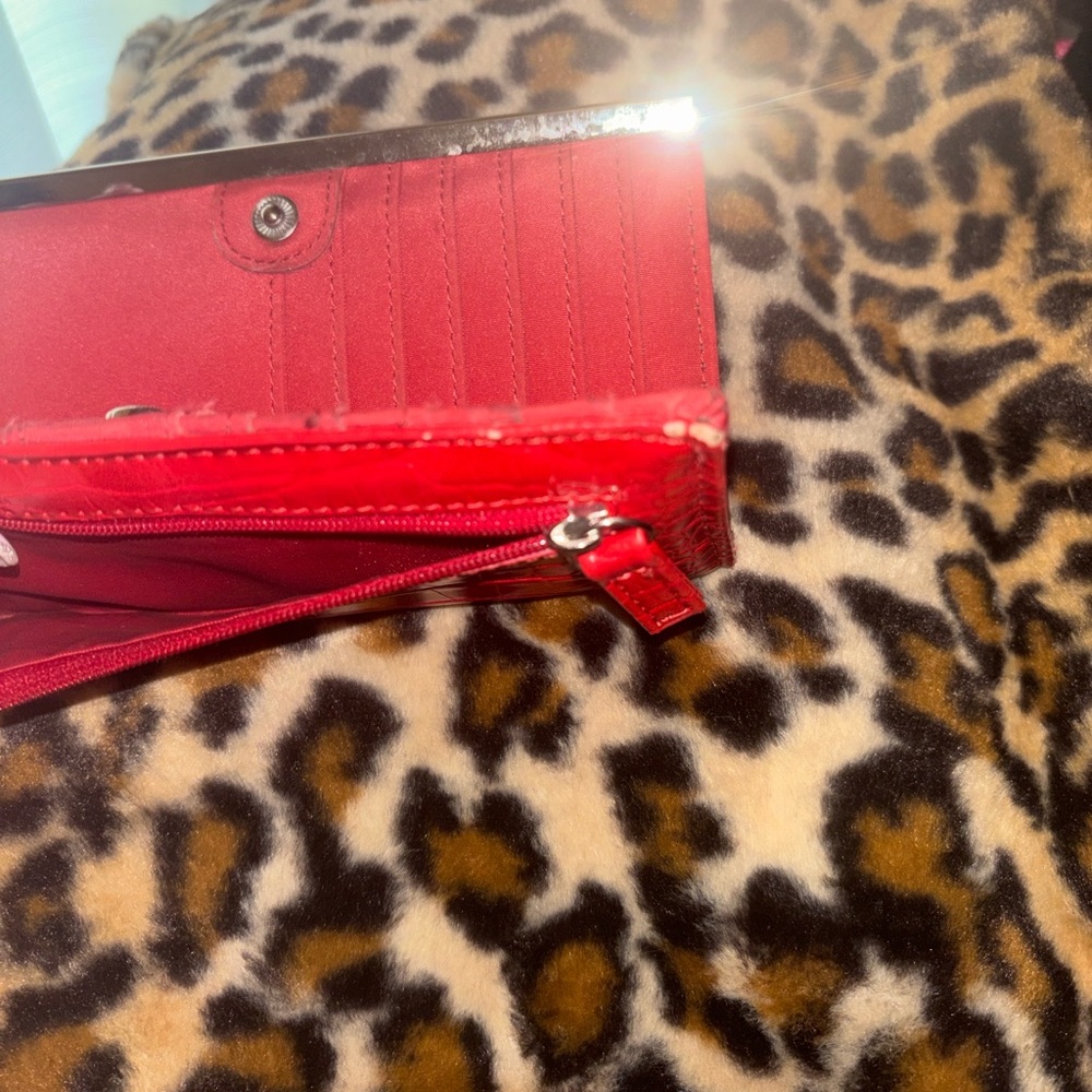 Safe Keeper Red Croc-Embossed Wallet - Picture 7 of 10